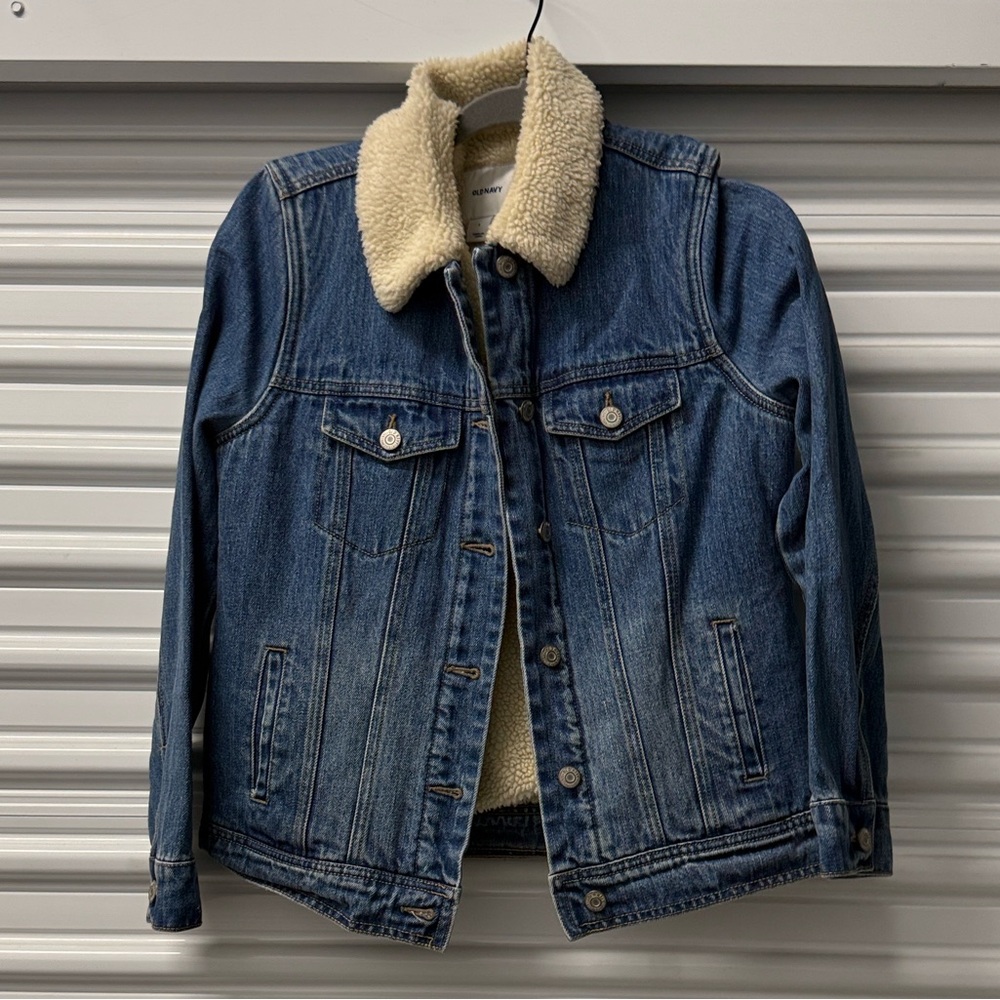 Old Navy Blue Denim Jacket with Cream Sherpa Collar Size S